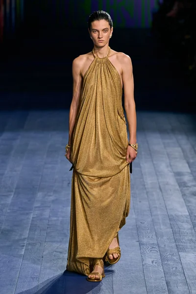Look 61